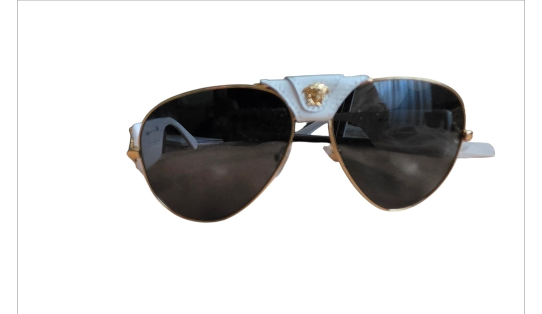 Sonnenbrillen  Herren & Damen Neu" Original ,,VERSACE "  Brillengläser Farbe in Schearz.